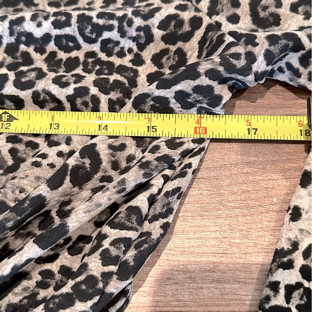 NWT! Banana Republic Asymmetric Hem Leopard Print Midi V-Neck Dress Size 6 - Picture 9 of 10